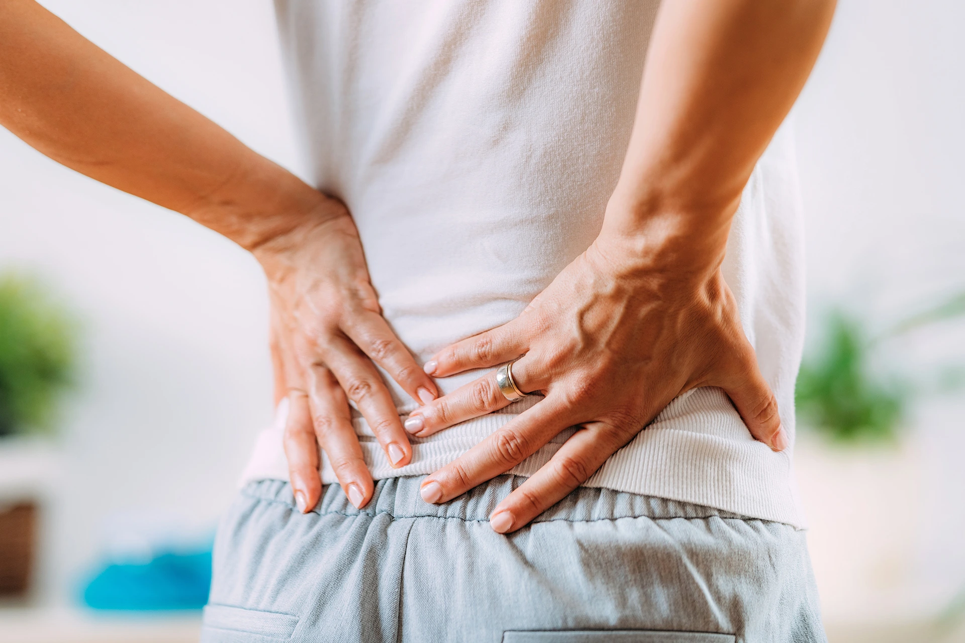 what causes sciatica to flareup
