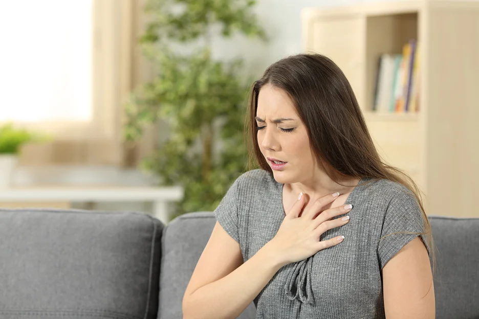 female chest pain left side and back